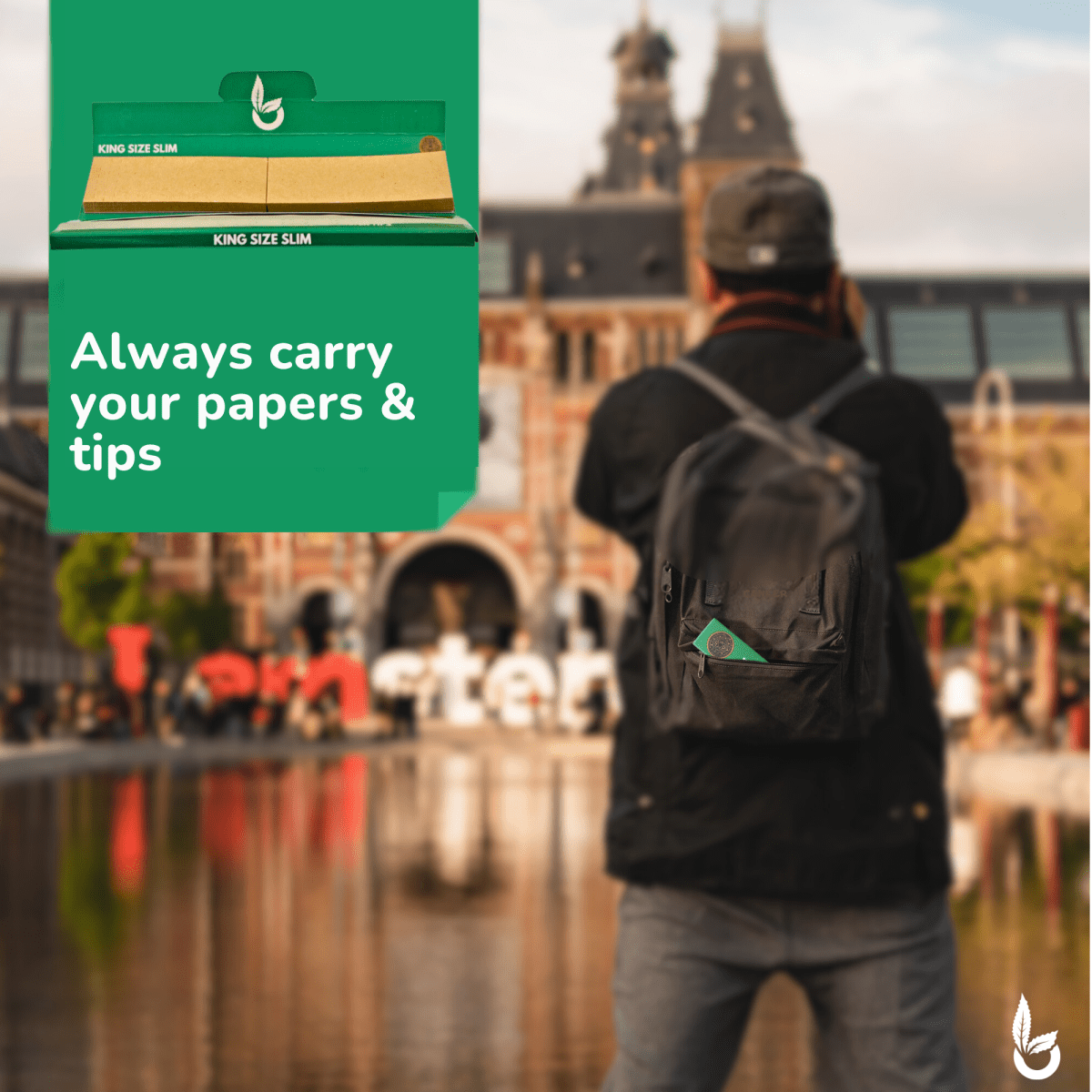 Value box 32 pieces Rolling Paper + Filter Tips - Blowie